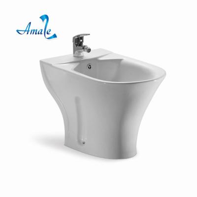 China Stun Ceramic Bidet Bathroom Ware Sanitary Toilet Seat 580*370*420mm Te koop