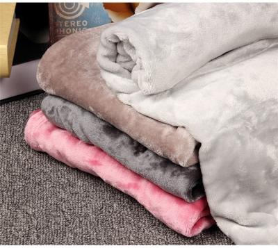 China High Quality Sustainable Dog Blanket Plush Soft Winter Flannel Soft Warm Mats for sale