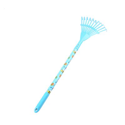 China Professional Custom Wooden Long Garden Leaf Rake Manufacturer Wholesaler Garden Tool Handle Leaf Rake for sale