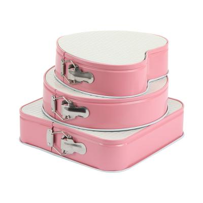 China Sustainable Modern DIY Style Chocolates Pastry Pans Pink Bakeware Mousse Cake Mold Baking Set for sale