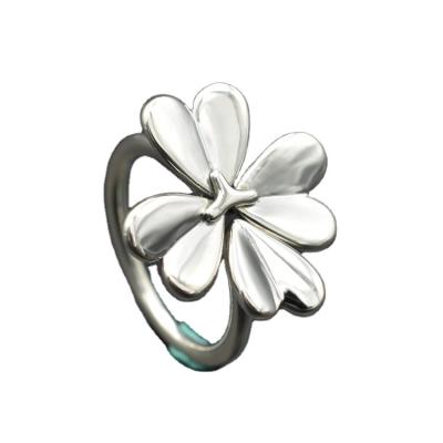 China Fashion Environmental Friendly Wholesale Wedding Latest Design Four Leaf Clover Ladies Rings for sale