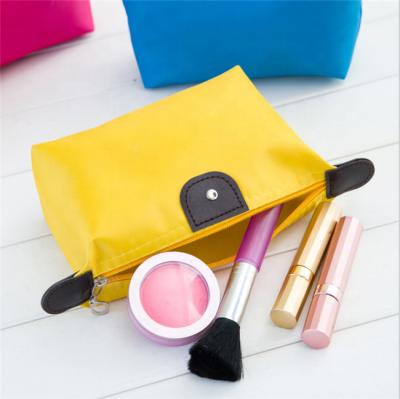 China Runhui Fashion 2021 Factory Directly Portable Waterproof Makeup Storage Travel Cosmetic Bag for sale