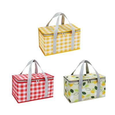 China 2022 New Fashion Design 600D Oxford Cloth Material For Outdoor Camping Lunch Bag Storage Foods Picnic Bag for sale