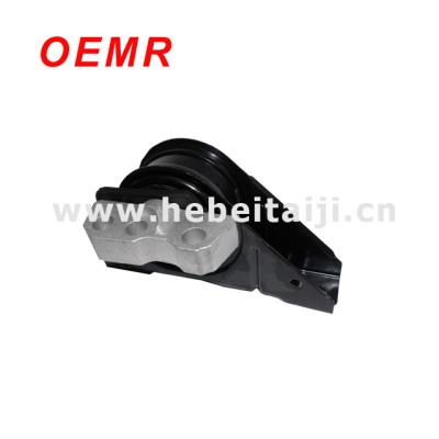 China Nature 2.4L Engine Front Right Rubber Mount For Chevrolet Captiva 25945707 for sale