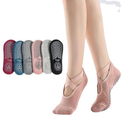 China Colorful 100% Cotton Pilates Socks Anti Slip Adult Cotton Grip Yoga Socks For Women Non Slip Yoga Socks for sale