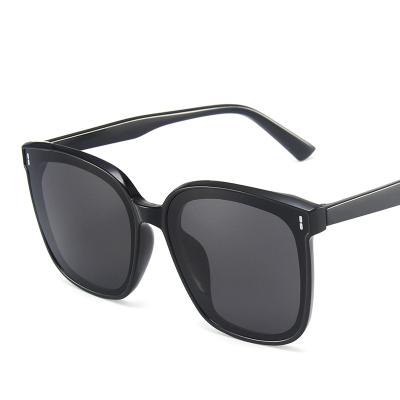 China Designer Custom Made Sunglasses Men's Fashion Women's Sunglasses Authentic Fashion Sun Glasses Vendors for sale