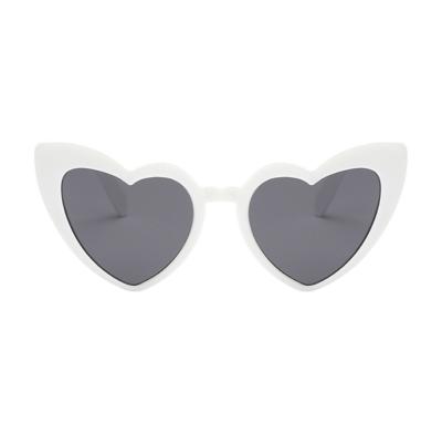 China Professional Fashion Sunglasses Manufacturer Custom 90s Women Heart-Shape Sunglasses For Masquerade for sale