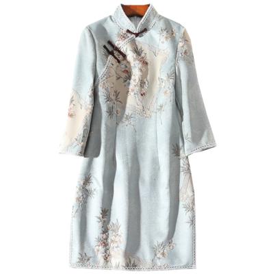 China Women Cheongsam Dress Peach Flower Embroidered Lace Cheongsam With Jacquard Design for sale