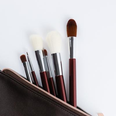 China Angular Blush High Quality 6pcs Jujube Red Wood Handle High Quality Fiber Brush Makeup Portable Brush Set With Packaging Logo Customized for sale