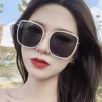 China INS Round Sunglasses Fashion Sunglasses Retro Style Newest Sunglasses For Women Oversized Mirrored Lenses for sale