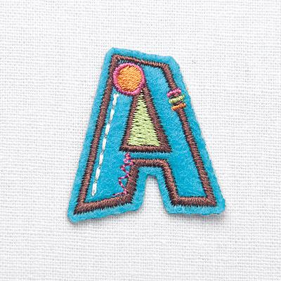 China custom A-Z moq 3D fashion letter embroidered stocking patch for sale