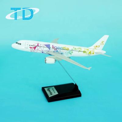 China Jetstar Ligentia 1:250 18.8cm Synthetic A320 Resin Airplane Model for sale