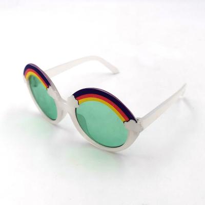 China Luxury Classic Round Baby Round Sunglass New Party Sunglasses Freeze Color Rainbow Shaped Custom Sunglasses For Kids for sale