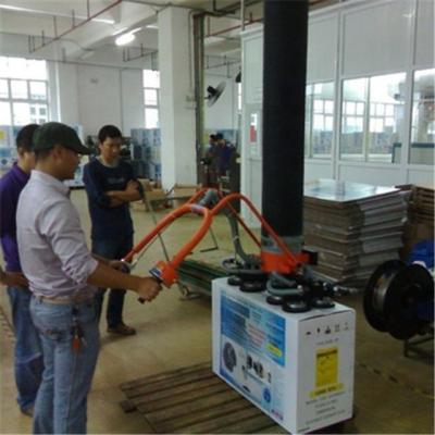 China 7000mm working radius could be customized CE approval 360 degree rotation and 90 degree turn suction cup carton vacuum box lifter for sale for sale