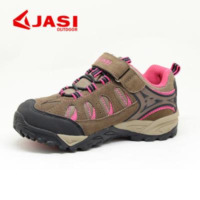 China Fashion\Comfortable\Durable\Breathable\Lighted Cheap Cheap Hiking Outdoor Shoes For Boys for sale