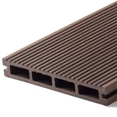 China Hot Selling Anti-Water Anti-Slip Wood Texture WPC Plastic Composite Decking for sale