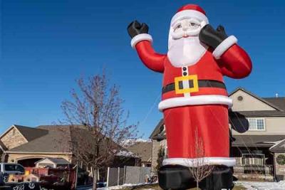 China Opblaasbare kerstman gigantische opblaasbare kerstversiering Santa Inflatables Te koop