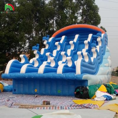 China Outdoor Summer Cool Wave Pool Glijbaan Opblaasbare waterglijbaan Voor ondergrondse zwembad Volwassen kinderen Te koop