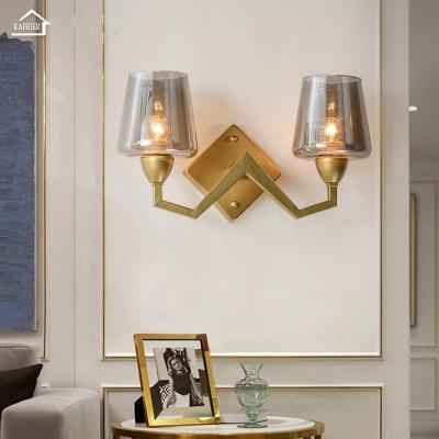 China Modern American living room lamp dining room lamp country duplex building light luxury French lamp retro small chandelier for sale