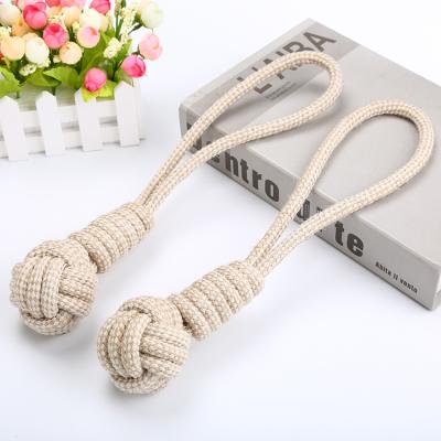 China Low Price Dog Chew Toy Braided Rope Ball Sisal Cotton Rope Ball for sale