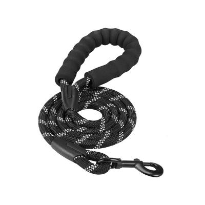 China Hot Selling Strong Rope Dog Leash  Puppy Durable Collar Leashes Lead Rope Dog Leash Reflective Nylon Leashes for sale