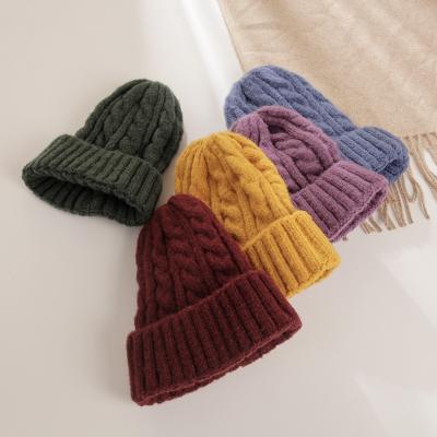 China COMMON Logo Women Winter Thick Wool Custom Slouchy Cable Knit Wool Beanie Hat Ski Beanie Outdoor Chunky Cable Knitted Skull Hat for sale