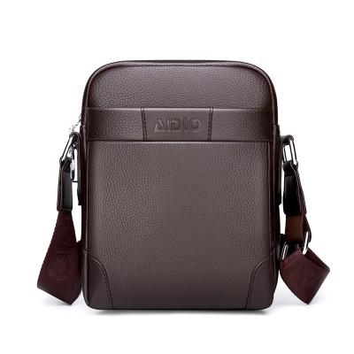 China Wholesale Water Resistant PU Leather Casual Cross - Body Bag Anti Theft Sling Business Men Messenger Bags With Combination Lock for sale