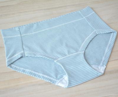 China Antistatic Pregnant Women Mid Waist Underwear Cotton Belly Control Maternity Care Streaked Panties for sale