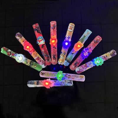 China High Quality Plastic Dad Circle Watch Party Snap Bracelet Jewelry Gather Christmas Sparking Wholesale Toys For Children for sale