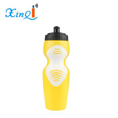 China plastic pe sports water bottle 650ml squeeze bottle for sale