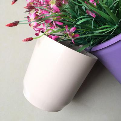 China Modern plastic fresh flower pots outdoor indoor green plant pots morden flower pots for sale