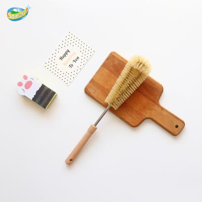 China Sustainable Natural Wooden Cleaning Brush Fruit Potato Vegetable Dishwashing Scrubber for sale