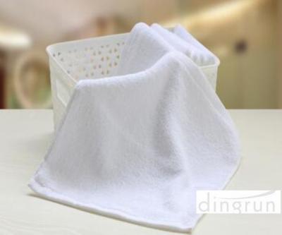 China Antibacterial Long Durable Terry Hand Wash Towels 70*140cm Plain Dyed Pattern for sale