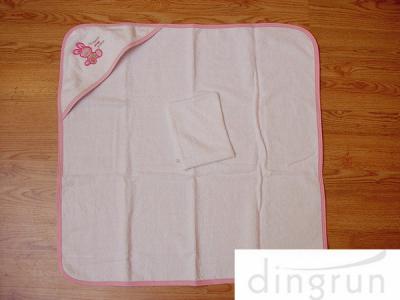 China Premium Pure Customized Cotton Baby Hooded Towels With Cute Patterns for sale