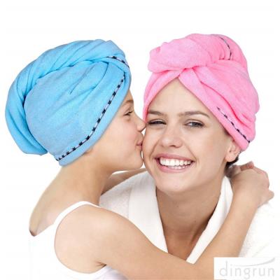 China Envoltório absorvente super da cabeça do turbante do cabelo do envoltório de toalha do cabelo de Microfiber com botão à venda