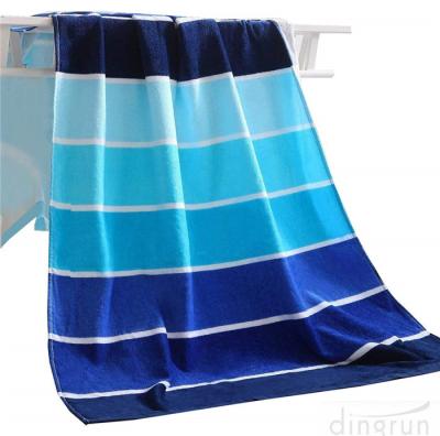 China Toalla de baño 100% rayada azul de la toalla de playa del algodón de la toalla de la piscina de la pendiente suave de la toalla en venta