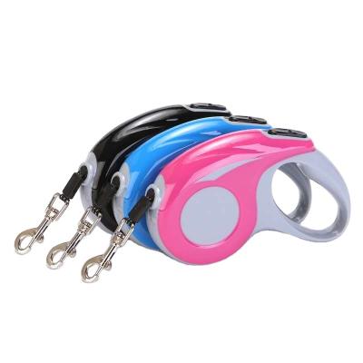 China Hot Selling DETACHED Outdoor Dog Training Nylon Automatic Retractable Dog Leash for sale