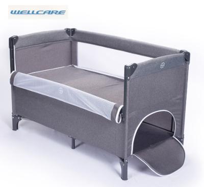 China Modern Portable Kid's Cribs Folding Baby Bedside Hutch Baby Travel Bed for sale