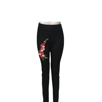 China Factory Customized Wholesale Popular Pattern Sports Fitness Leggings Breathable Slim Ladies Yoga Pants for sale