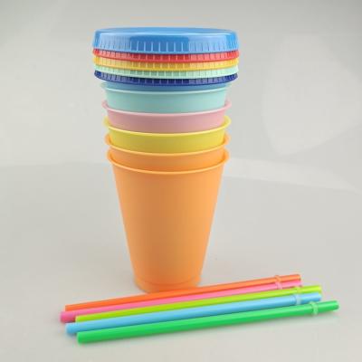 China Viable Hot Sales Summer 710ml Plastic Color Changing Plastic Tumbler Cup Cold Water Cups for sale