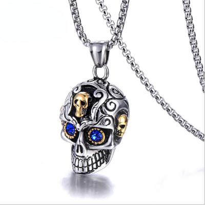 China Punk Personalized Stainless Steel Jewelry Scary Blue Crystal Head Halloween Pendant Men's Skull Necklace for sale