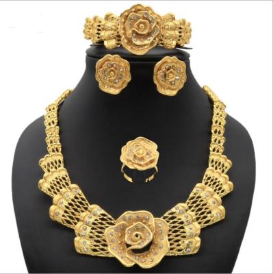 China TRENDY African Gold Plated Wedding Collection Flower Jewelry Set Luxury Bridal Bracelet Ring Earrings Jewelry Sets Dubai Necklace for sale