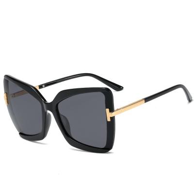 China Fashion sunglasses butterfly news t-shaped style t-shaped street shooting sunglasses trend soft sunglasses for sale