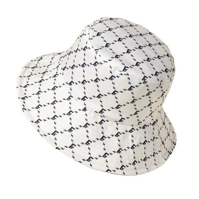 China 2021 New Breathable Cotton Trending White Check Pattern Picture Houndstooth Sun Shade Wide Brim Women Bucket Hat for sale