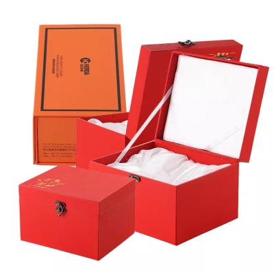 China Recyclable Cheap Price Waxed White Custom Cardboard Box Corrugated Shipping Box for sale