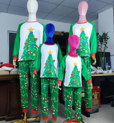 China QUICK DRY Hot Selling Long Sleeve Adult Winter Wholesale Kids Family Green Sets Merry Christmas Pajamas Family Christmas Pajamas for sale