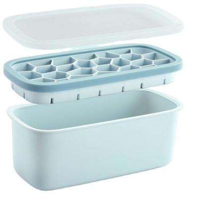 China Viable Reusable Ice Cube Mold Making Ice Cube Trays For Freezer With Lid Container And Scoop Silicone DIY Wholesale Creative Ice Box for sale