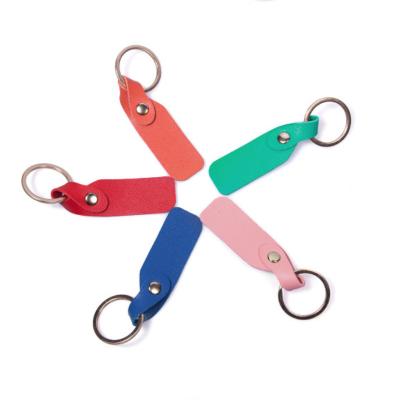 China Promotional Gifts Ring Cute Portable Key Holder PU Good Quality Modern Handmade Leather Key Chain New Creative Key for sale