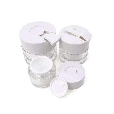 China 15ml 30ml 50ml Capacity Round Cream Jar With Spoon and Custom Design for sale