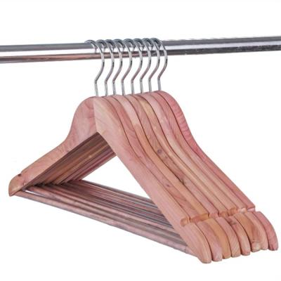 China Wholesale Luxury Style Modern Cedar Hangers Coat Clothes Wooden Red American Aromatic Cedar Hangers for sale